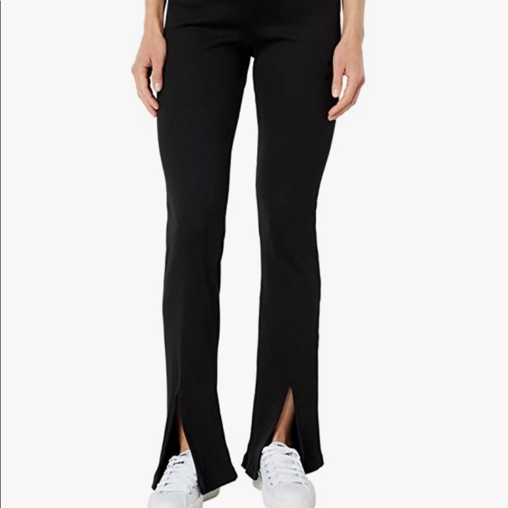 Puma ribbed split pants, size medium never worn!